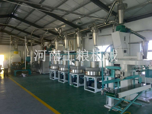 河南平頂山4組石磨面粉機(jī)安裝案例